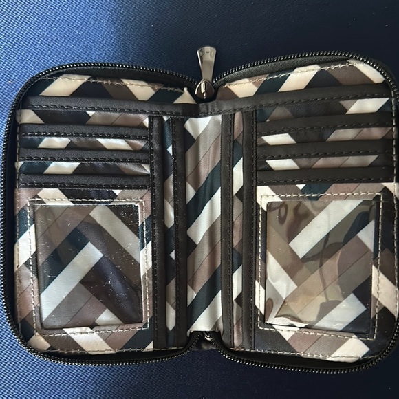 Lug Black Quilted Wallet - Picture 3 of 6